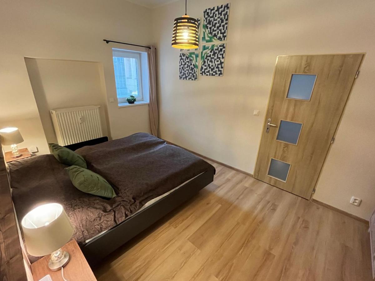 M&M Apartment, Free Parking Karlovy Vary Luaran gambar